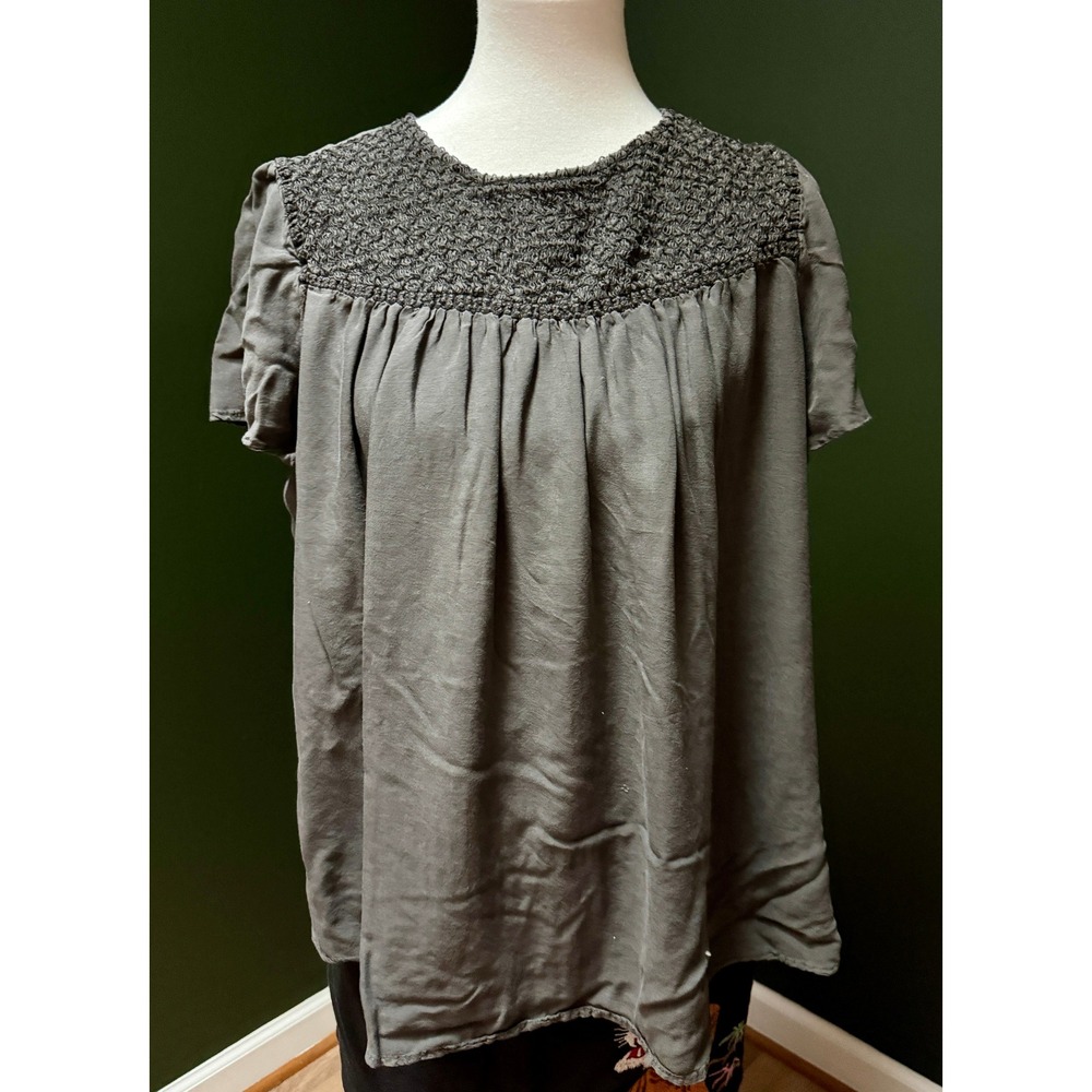 Torrid Gray Smocked Neck Short Sleeve Tunic Women's 00